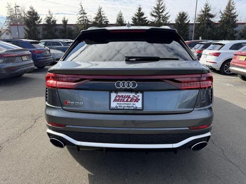2022 Audi RS Q8 4.0T quattro