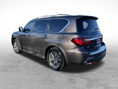 2022 INFINITI QX80 Luxe