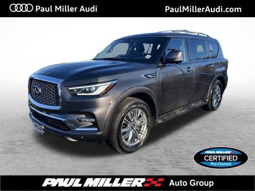 2022 INFINITI QX80 Luxe