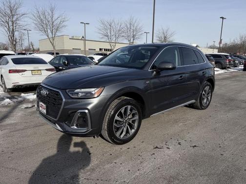 2023 Audi Q5 45 S line Premium Plus