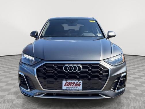 Daytona Gray Pearl Effect 2023 Audi Q5 45 S line quattro Premium