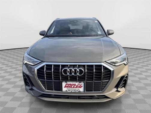 2025 Audi Q3 45 S line Premium