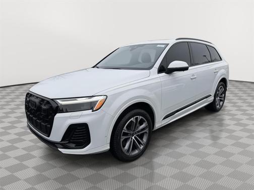2025 Audi Q7 45 Premium