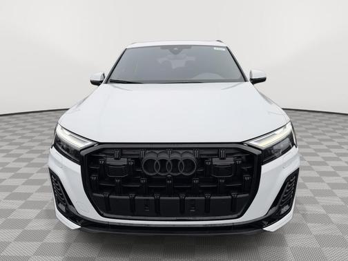 2025 Audi Q7 45 Premium