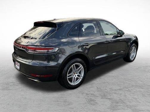 2021 Porsche Macan Base