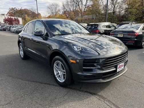 2021 Porsche Macan Base