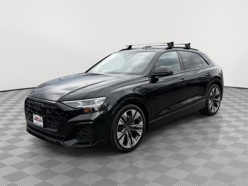 Mythos Black Metallic 2025 Audi Q8 Prestige