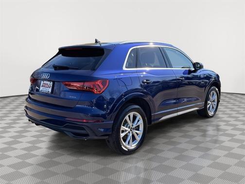 2023 Audi Q3 45 S line Premium