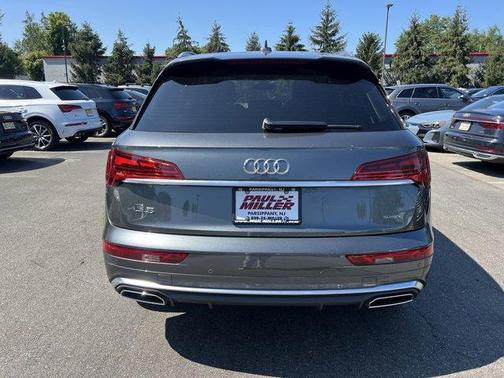 2025 Audi Q5 45 S line quattro Premium