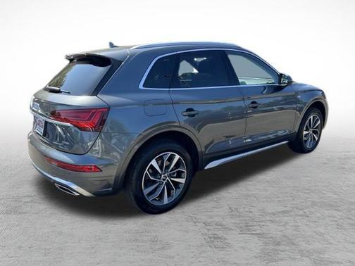 2025 Audi Q5 45 S line quattro Premium