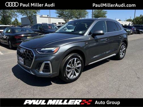 2025 Audi Q5 45 S line quattro Premium