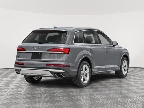 2026 Audi Q7 45 Premium