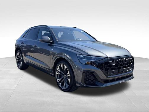 Daytona Gray Pearl 2026 Audi Q8 55 Premium