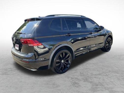 2020 Volkswagen Tiguan 2.0T SE R-Line Black