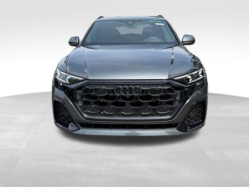 Daytona Gray Pearl 2026 Audi Q8