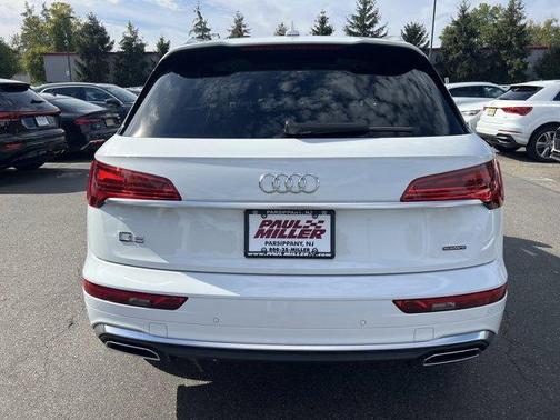 2022 Audi Q5 45 S line quattro Premium
