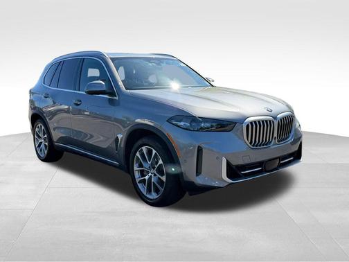 Skyscraper Gray Metallic 2024 BMW X5 xDrive40i