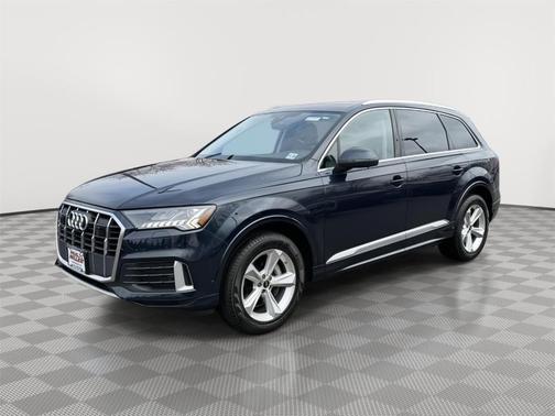 Waitomo Blue Metallic 2023 Audi Q7 45 Premium Plus