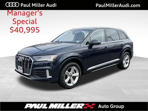 Waitomo Blue Metallic 2023 Audi Q7 45 Premium Plus