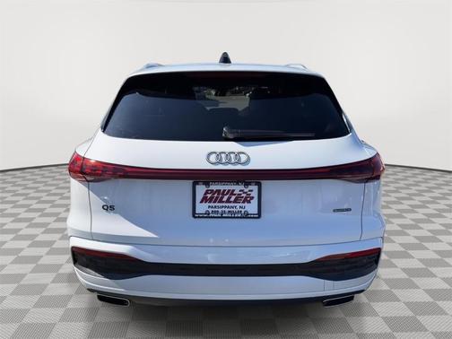 2025 Audi Q5 2.0T quattro Premium