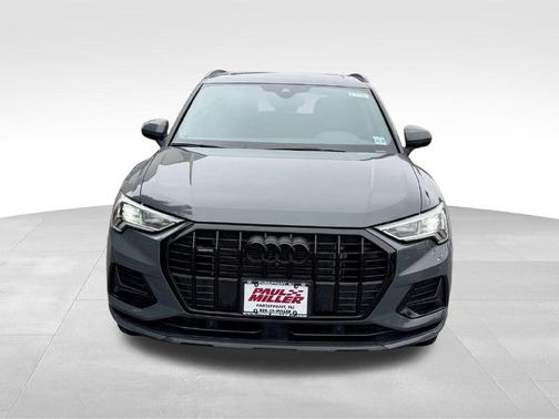 Nano Gray Metallic 2024 Audi Q3 40 Premium