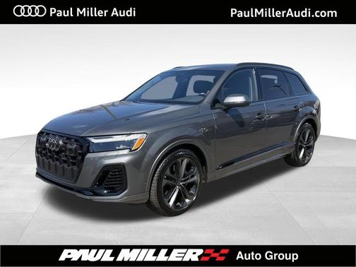 Samurai Gray Metallic 2026 Audi Q7 55 Premium Plus