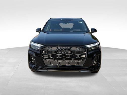 Mythos Black Metallic 2026 Audi Q7 55 Premium