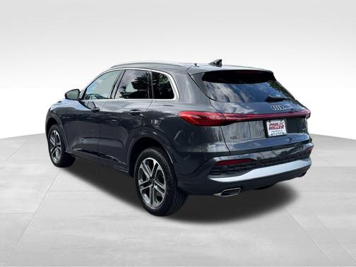 Tambora Flame 2026 Audi Q5
