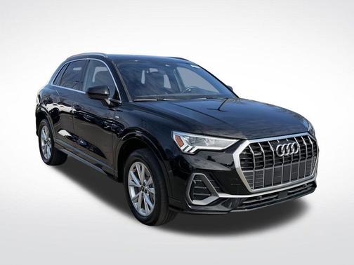 Mythos Black Metallic 2023 Audi Q3 45 S line Premium Plus