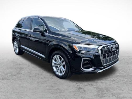 2025 Audi Q7 45 Premium