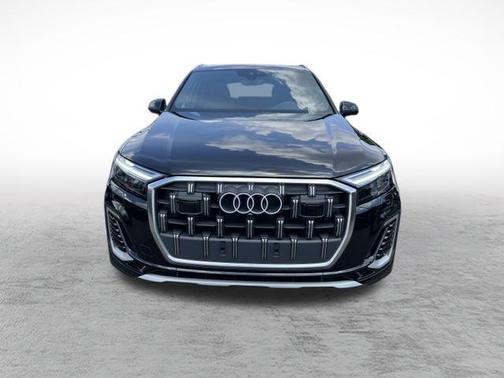 2025 Audi Q7 45 Premium