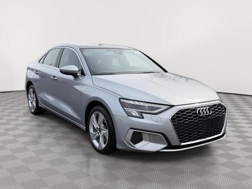 Florett Silver Metallic 2023 Audi A3 Premium Plus