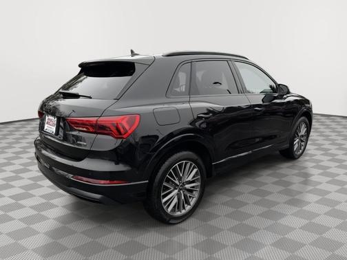 2023 Audi Q3 40 Premium