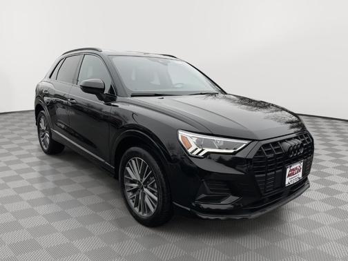 2023 Audi Q3 40 Premium