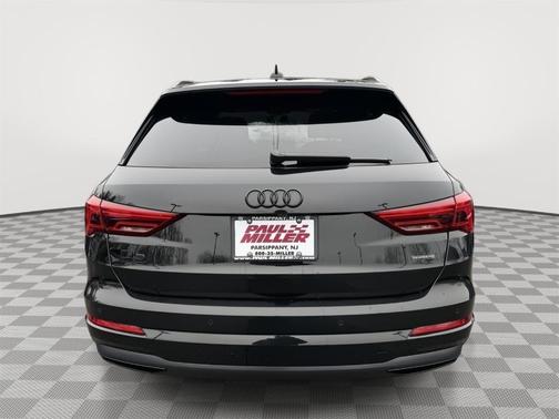 2023 Audi Q3 40 Premium