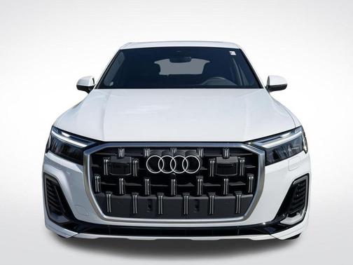 Glacier White Metallic 2026 Audi Q7 PLUS
