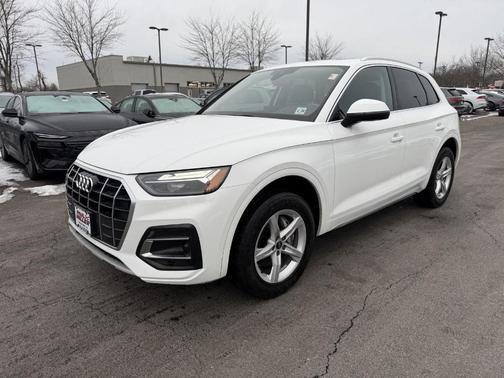 2023 Audi Q5 40 Premium