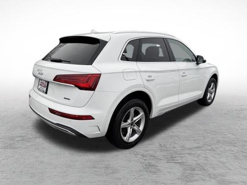 2023 Audi Q5 40 Premium