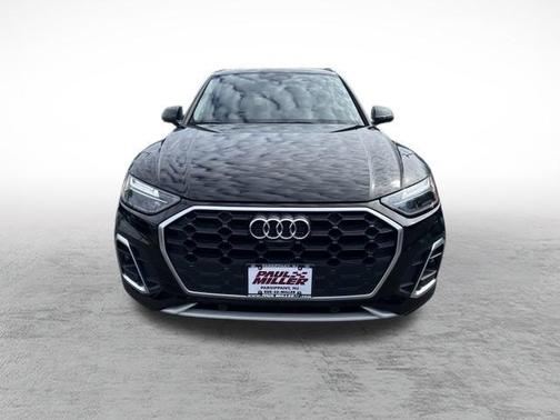 2022 Audi Q5 45 S line quattro Premium