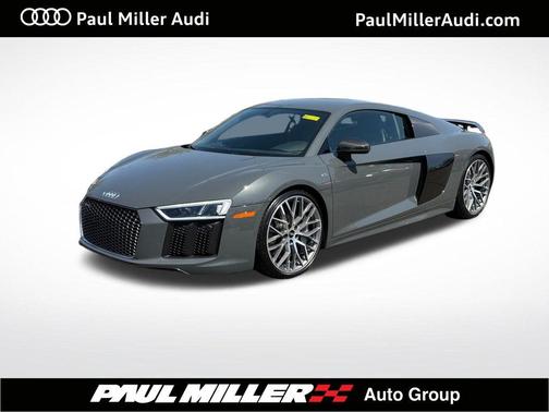 Audi Exclusive Color 2017 Audi R8 5.2 quattro Plus