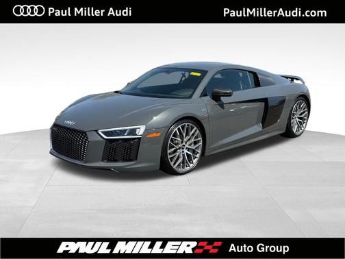 Audi Exclusive Color 2017 Audi R8 5.2 quattro Plus