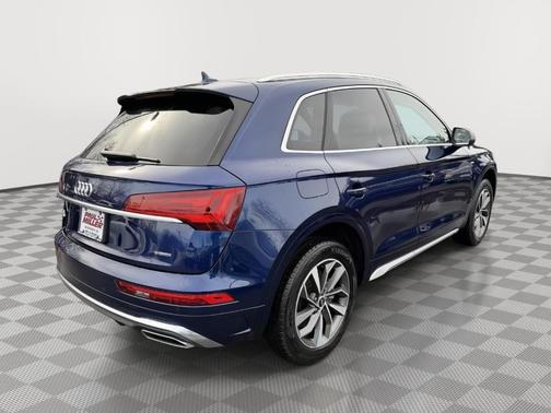 2023 Audi Q5 45 S line Premium Plus