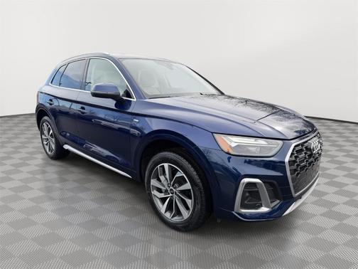 2023 Audi Q5 45 S line Premium Plus