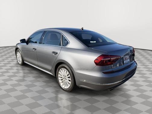 2017 Volkswagen Passat 1.8T SE