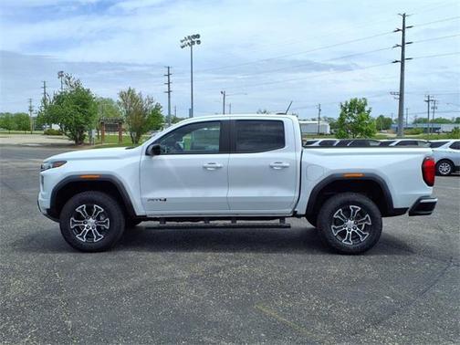 2025 GMC Canyon Base