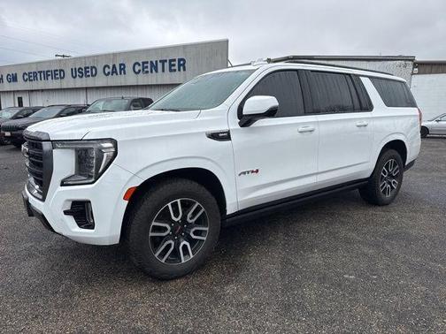 2022 GMC Yukon XL AT4 4X4
