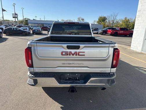 2022 GMC Sierra 2500 SLT
