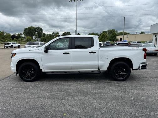 2025 Chevrolet Silverado 1500 Custom