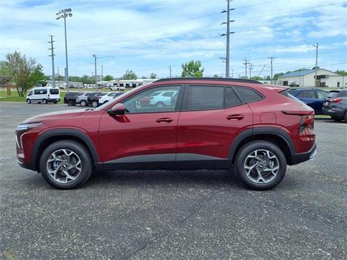 2025 Chevrolet Trax LT