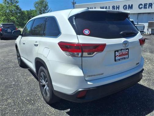 2019 Toyota Highlander LE